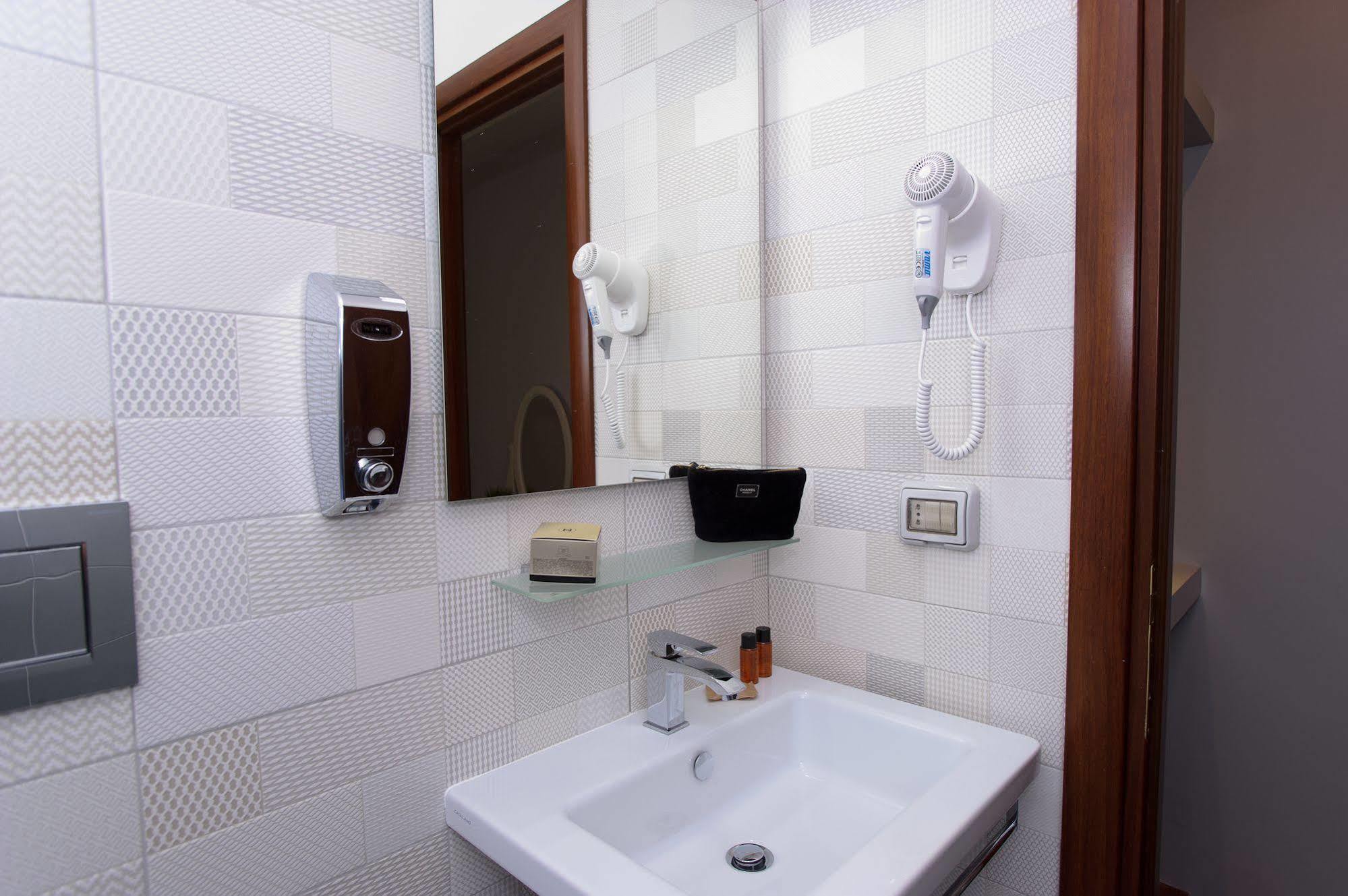 Borghese Executive Suite Roma Exterior foto